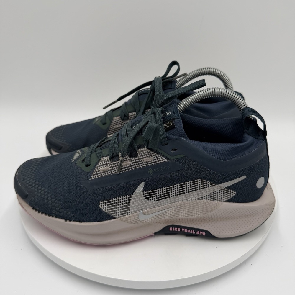 Nike Pegasus Trail 5 GTX Women's 8.5 Navy FQ0912-400 Waterproof Hiking Running